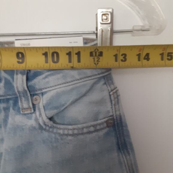 American Eagle Strigid Mom Jeans Women’s Size 000 Short Mid Rise 23W EUC - Picture 9 of 11